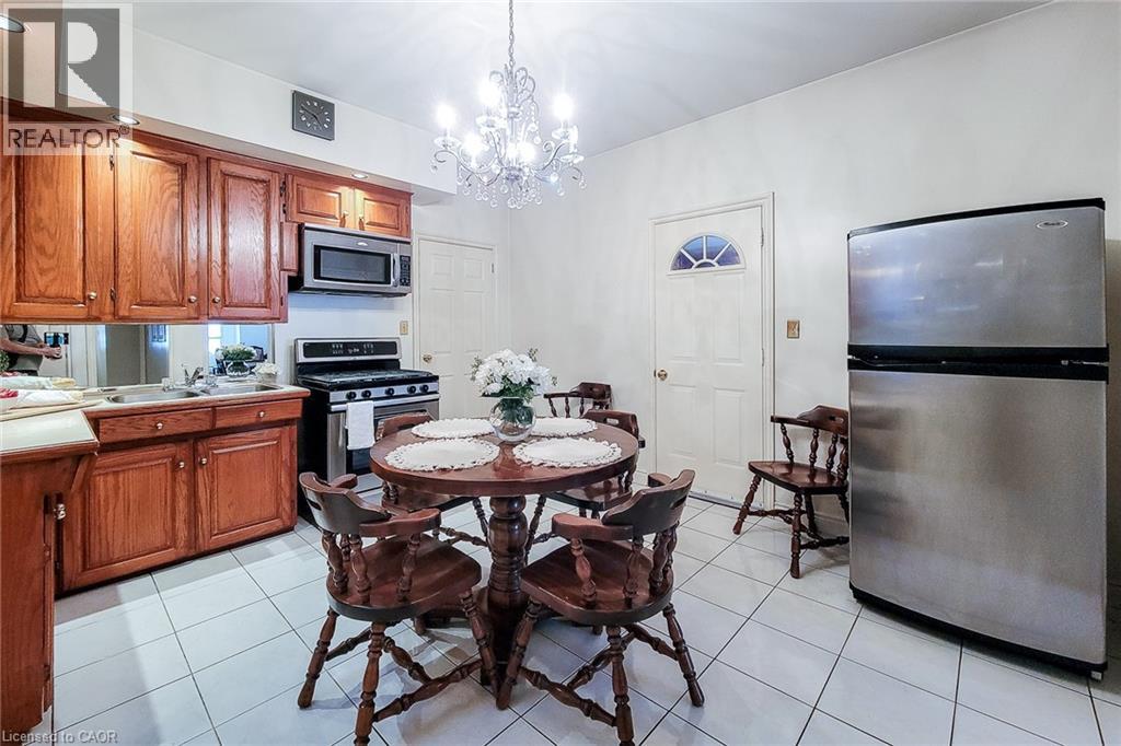 244 Hughson Street N Property Photo 15
