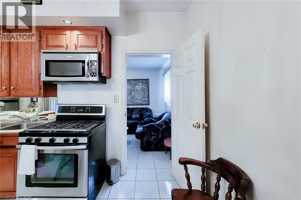 244 Hughson Street N Property Photo 19