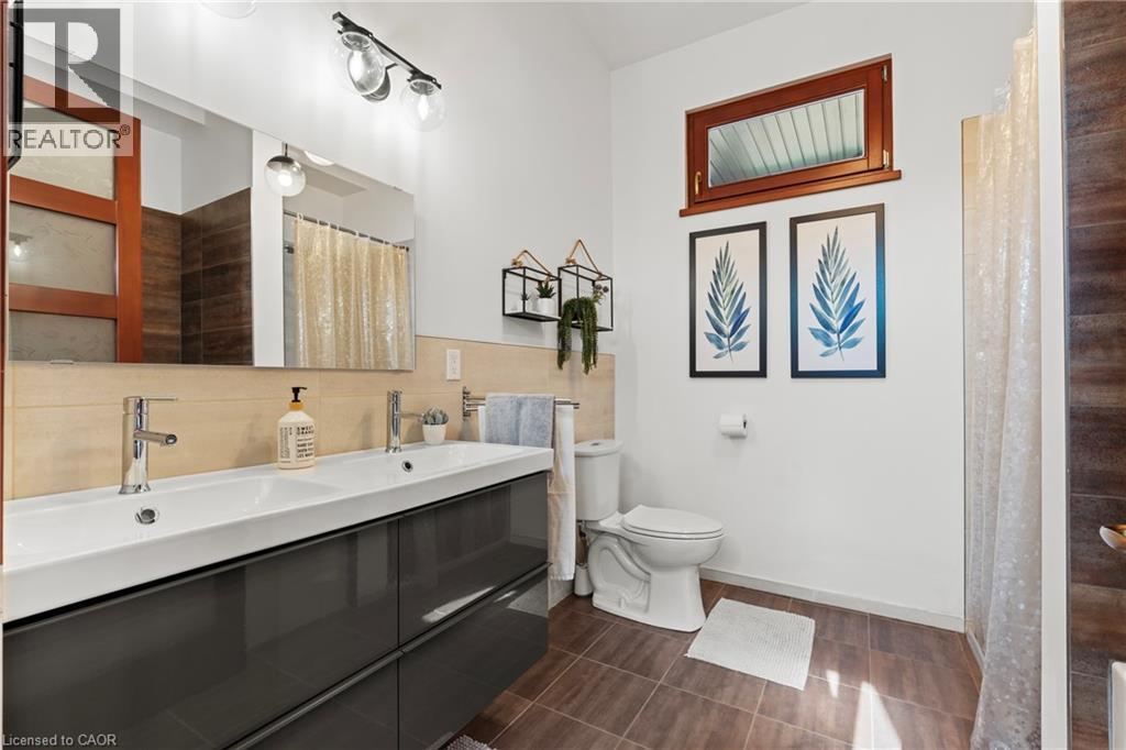 1887 Dominion Road Property Photo 24