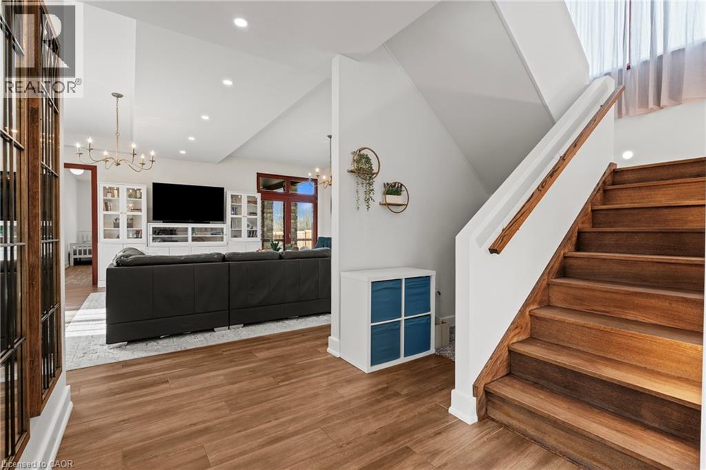 1887 Dominion Road Property Photo 27