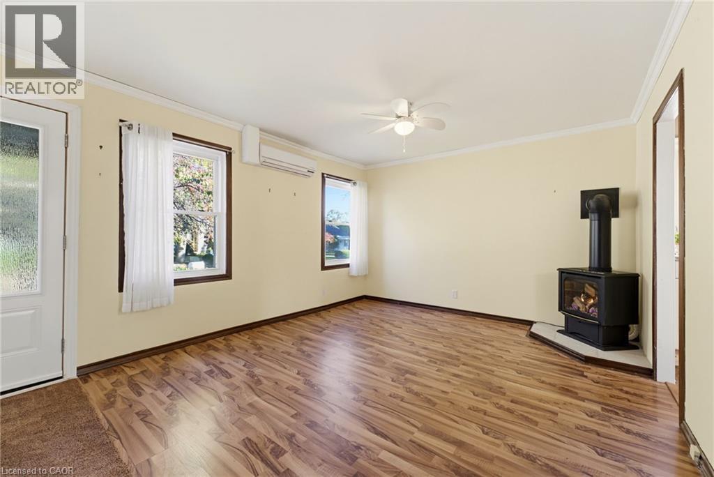 9 Spencer Avenue Property Photo 5