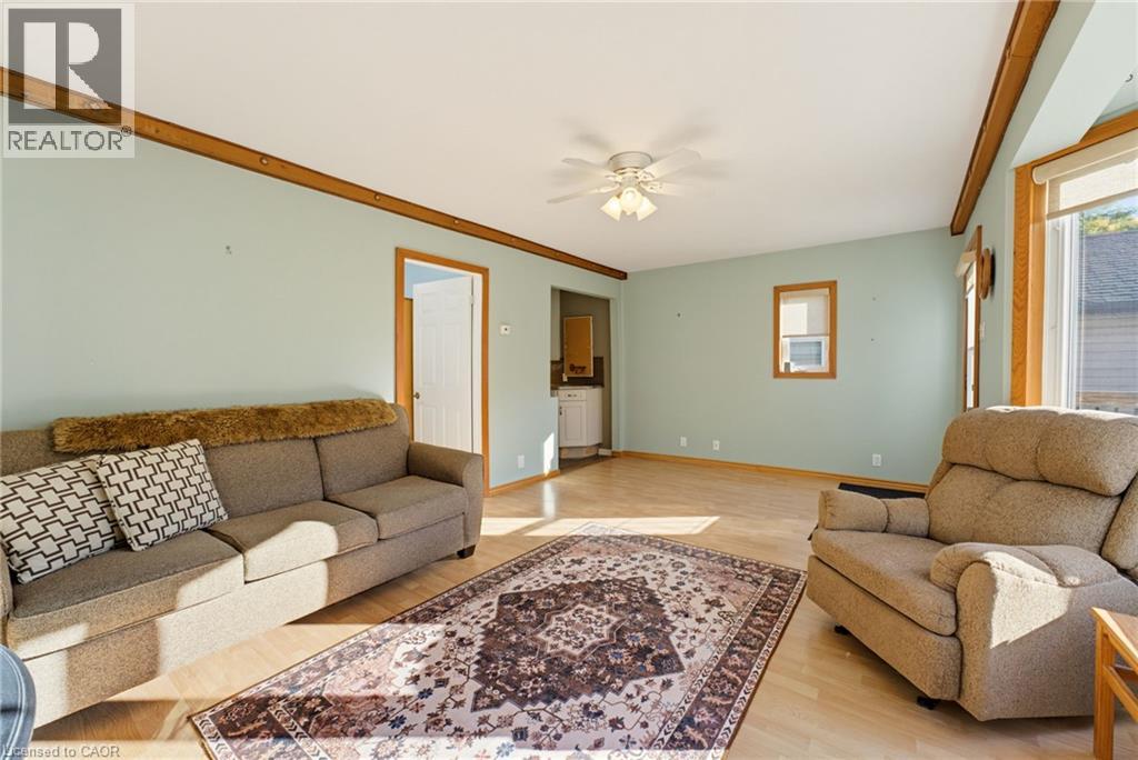9 Spencer Avenue Property Photo 11