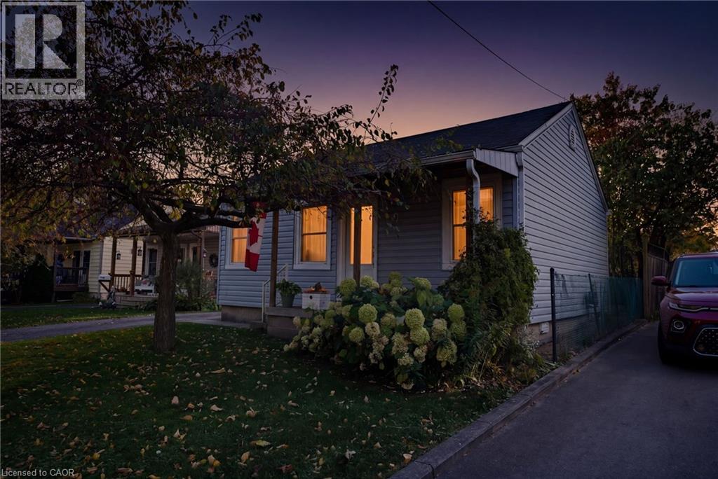 9 Spencer Avenue Property Photo 28