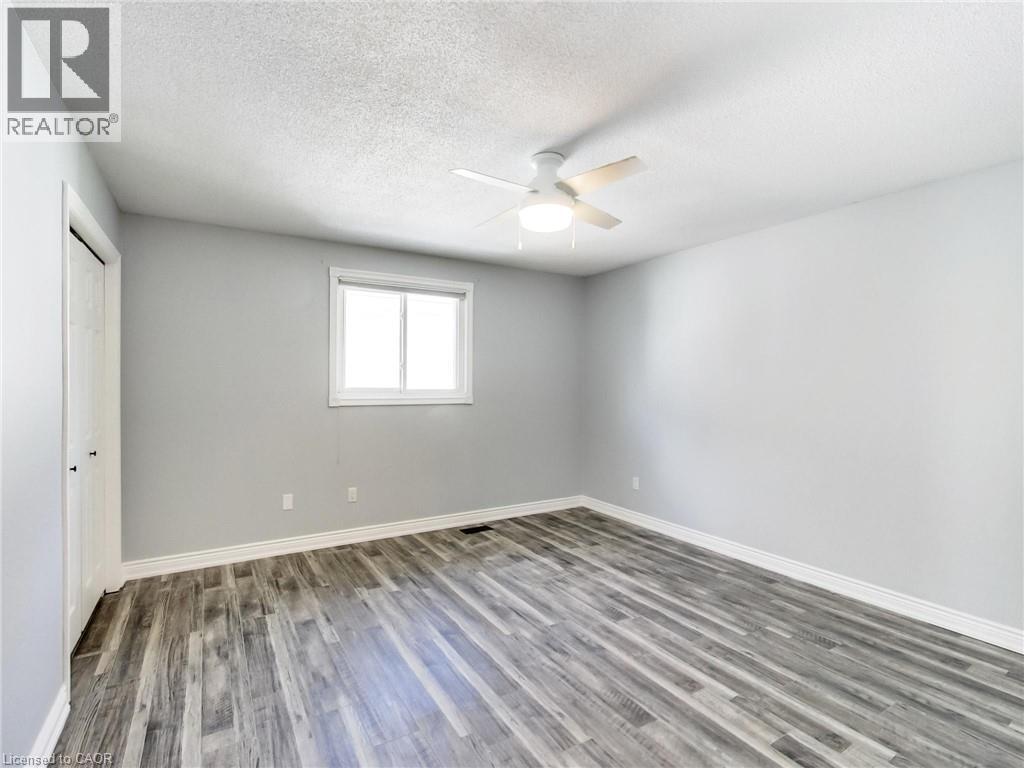 2384 Headon Road Property Photo 32