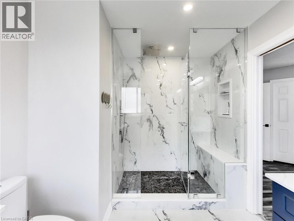 2384 Headon Road Property Photo 41