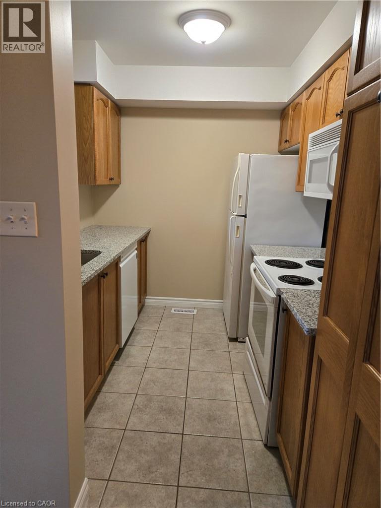 120 Dudhope Avenue Unit# 16 Property Photo 6