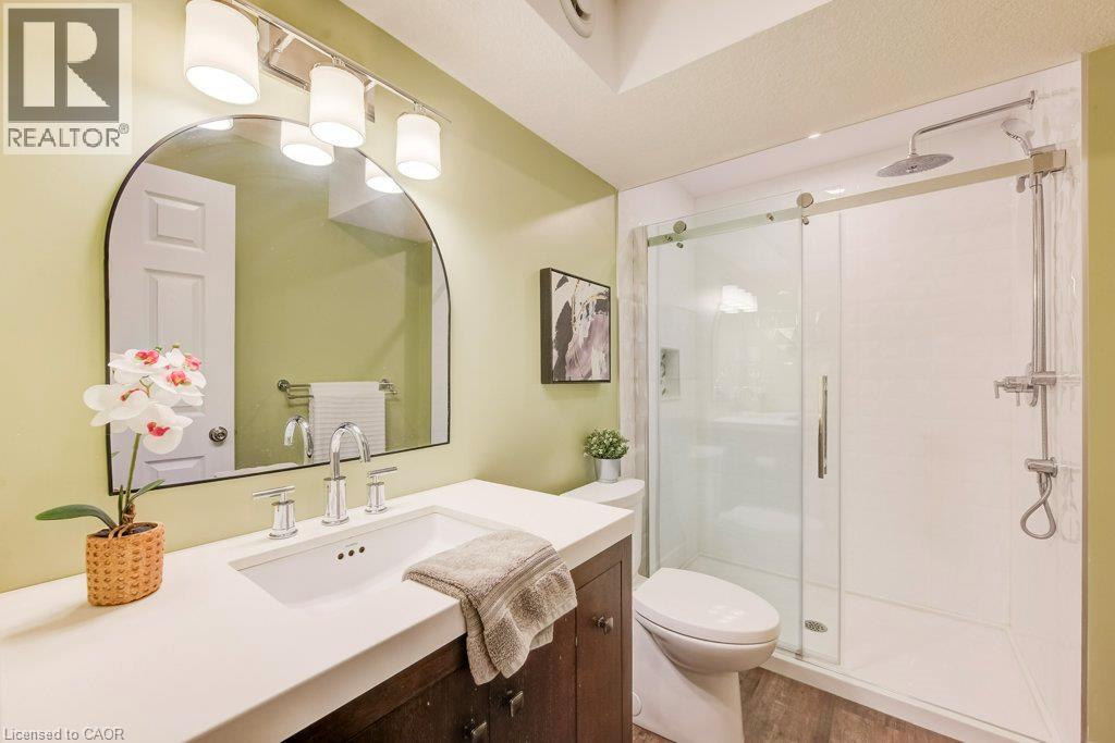 27 Coral Gables Crescent Property Photo 40