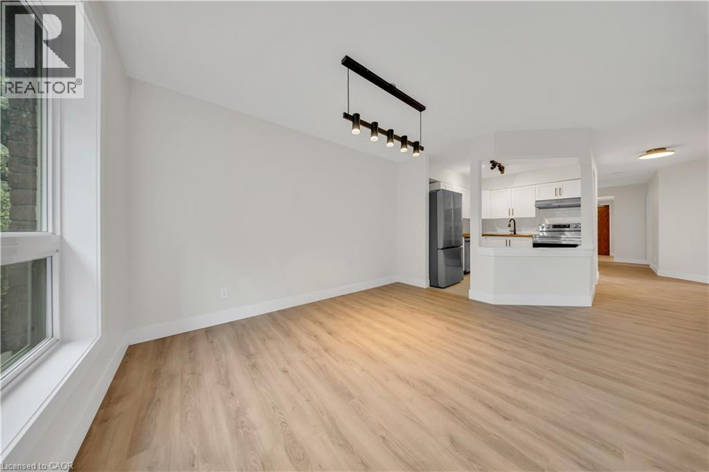 3085 Kingsway Drive Unit# 21 Property Photo 13