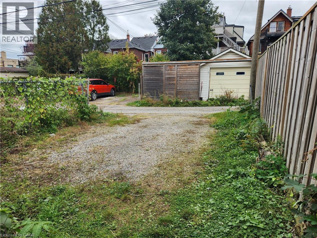 25 Gladstone Avenue Property Photo 26