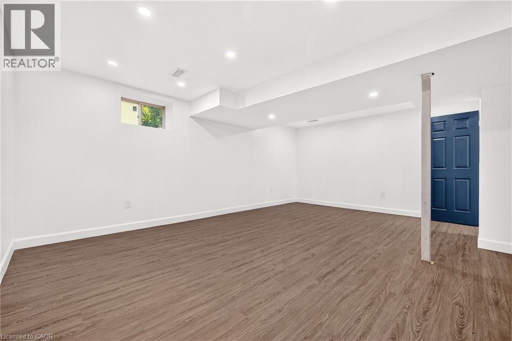 468 Doon South Drive Unit# 15 Property Photo 15