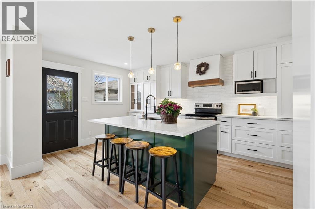 168 Hampson Crescent Property Photo 15