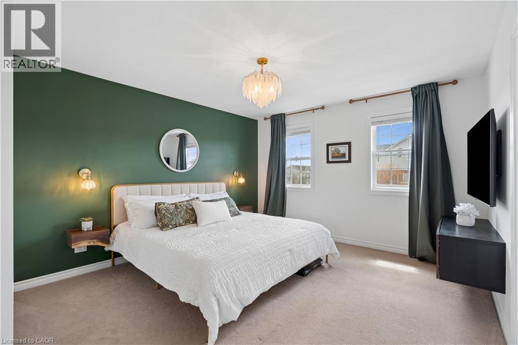 168 Hampson Crescent Property Photo 24
