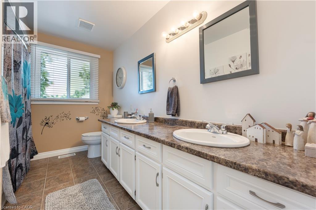 91 Lynndale Road Property Photo 14