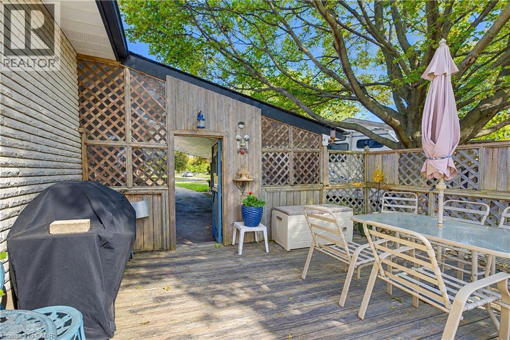 73 Belton Drive Property Photo 36