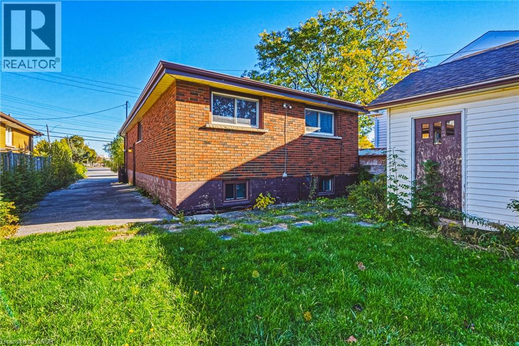 928 Upper Gage Avenue Property Photo 27