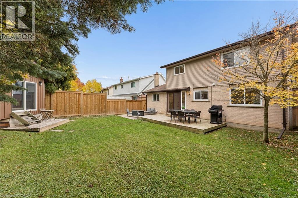 128 Sunpoint Crescent Property Photo 33