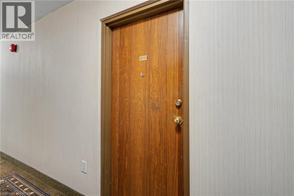 700 Dynes Road Unit# 614 Property Photo 5