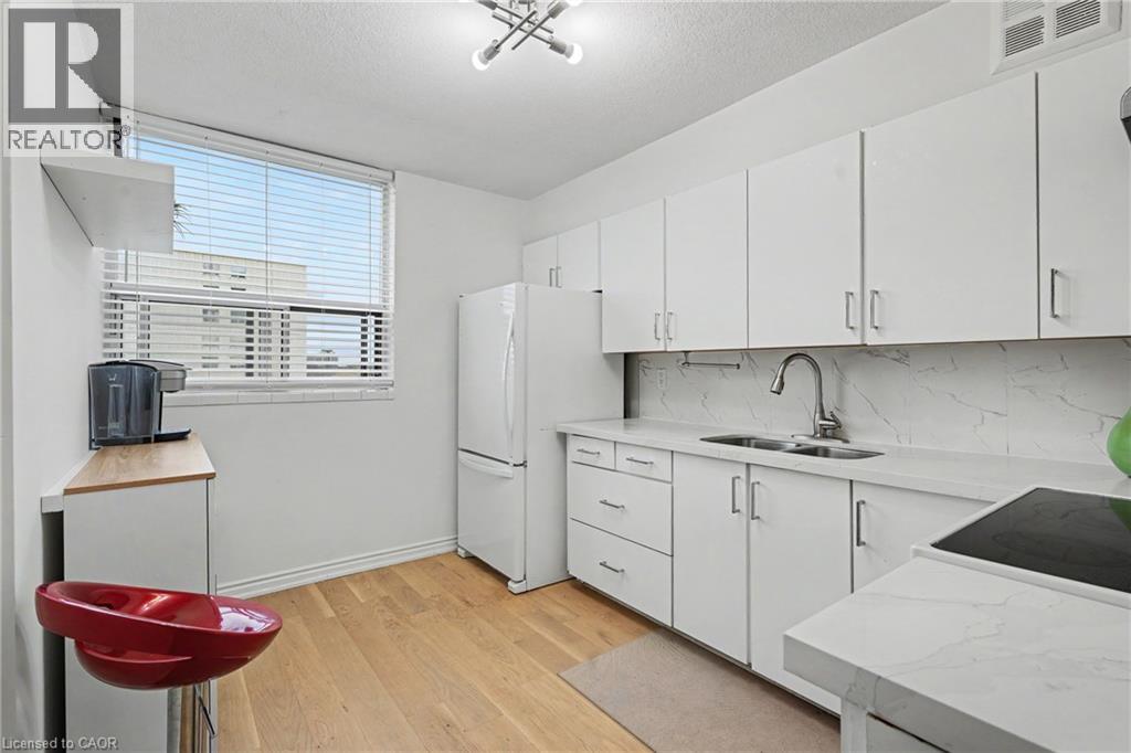 700 Dynes Road Unit# 614 Property Photo 8