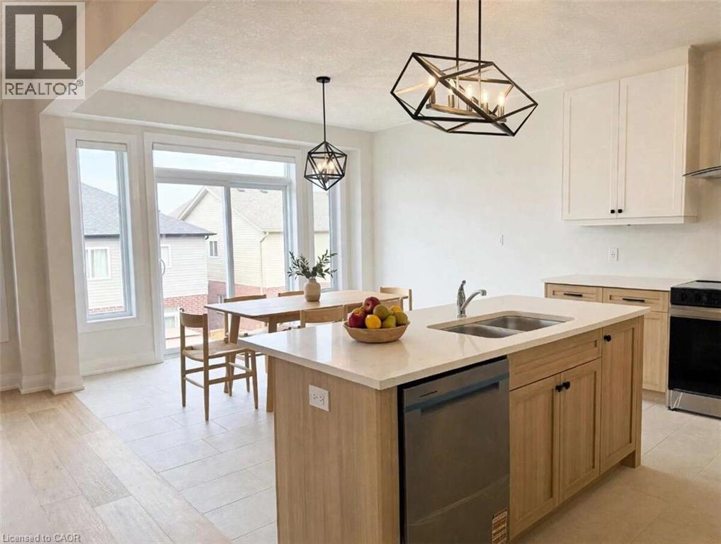 348 Canada Plum Street Unit# Upper Property Photo 5