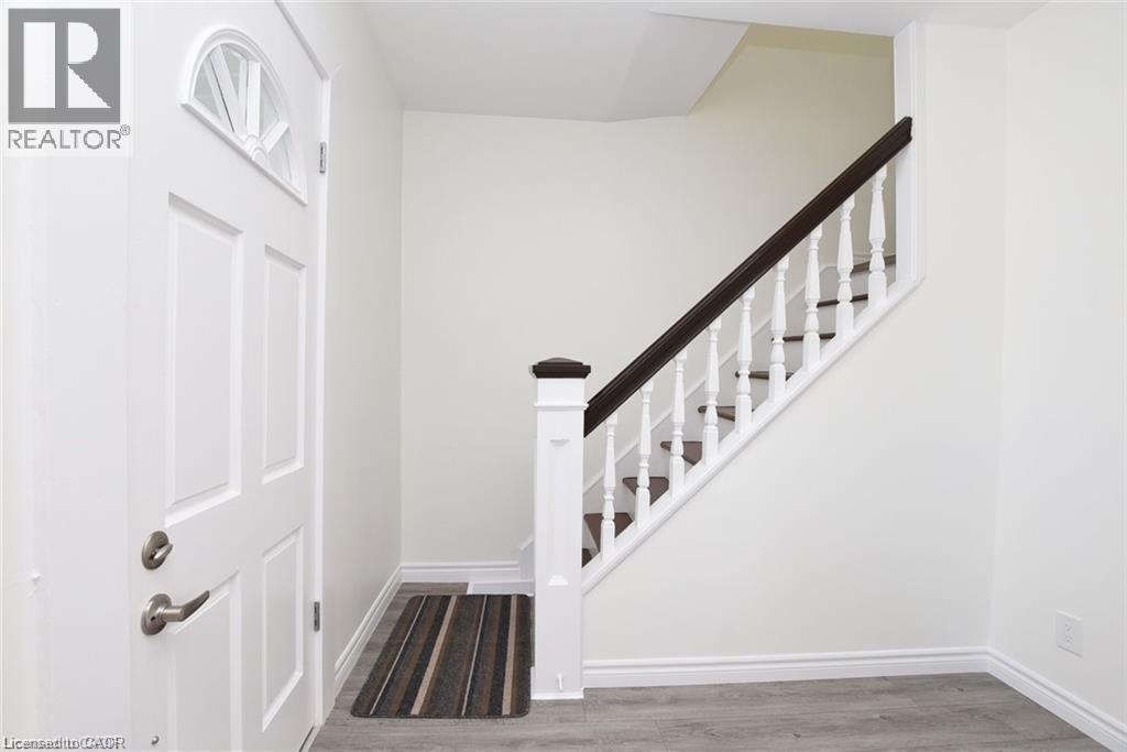 26 Fairview Avenue Property Photo 6