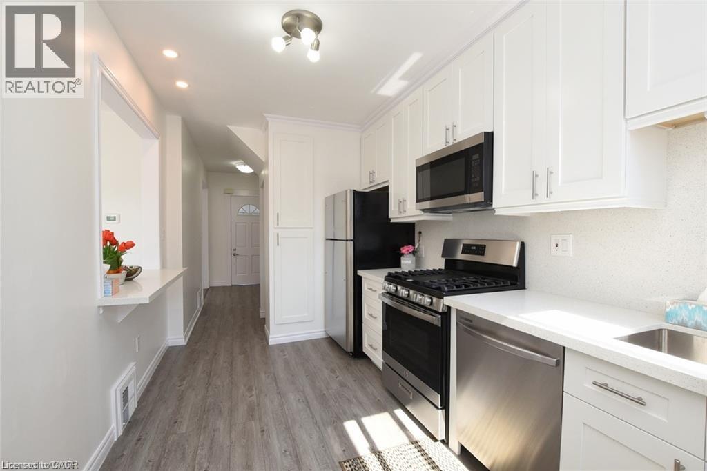 26 Fairview Avenue Property Photo 17