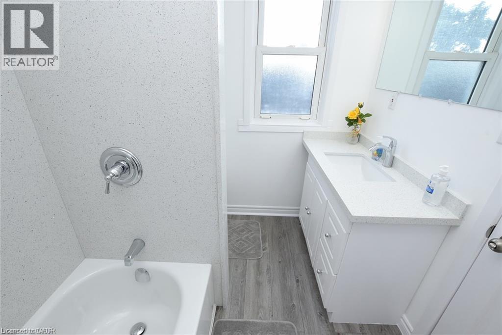 26 Fairview Avenue Property Photo 22