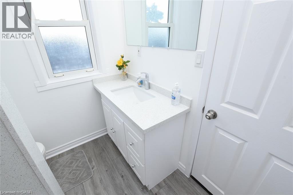 26 Fairview Avenue Property Photo 23