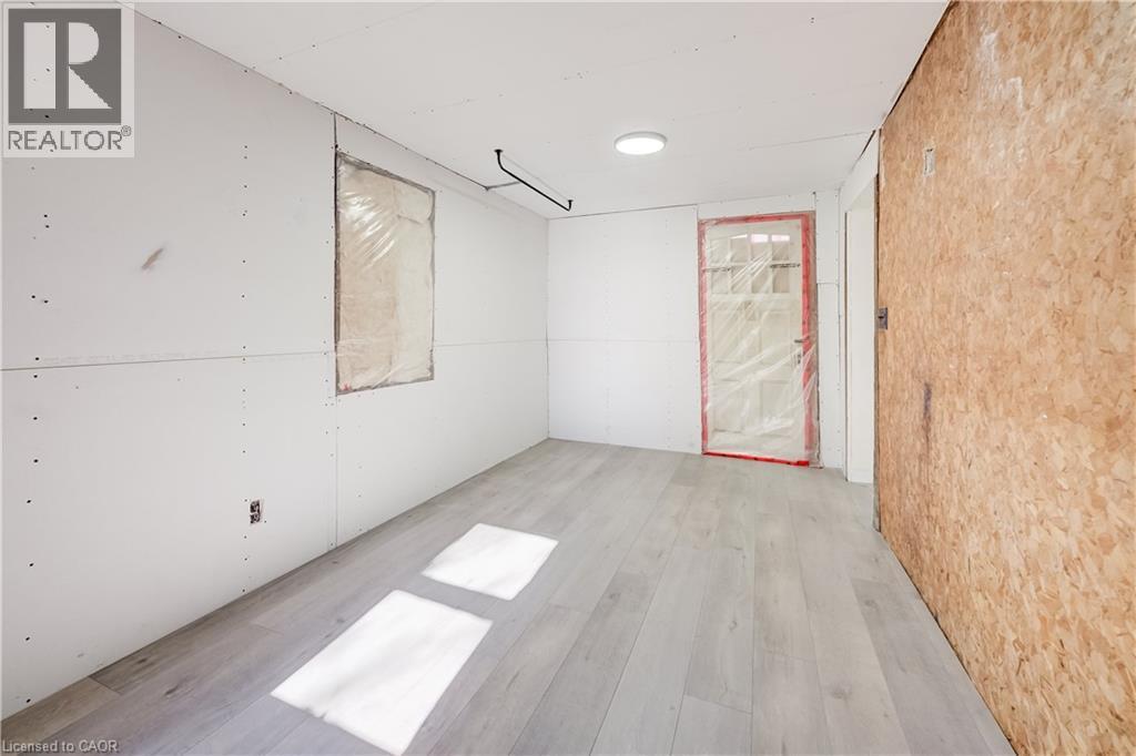 745 Binning Street W Property Photo 15