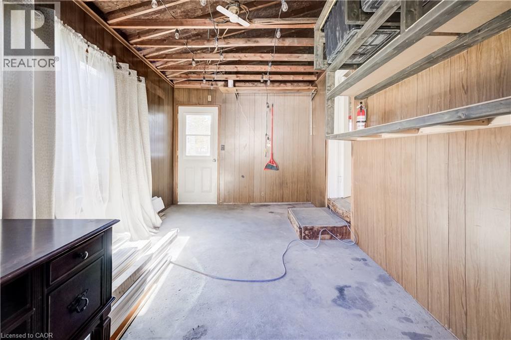 745 Binning Street W Property Photo 23