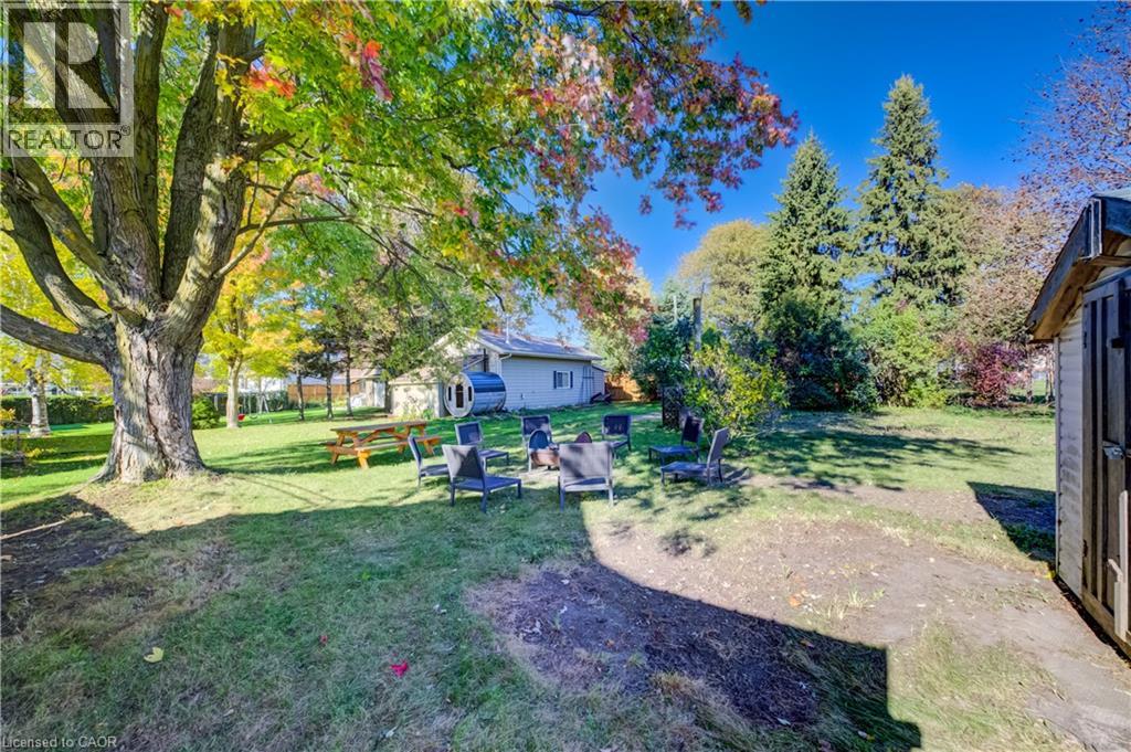 745 Binning Street W Property Photo 24