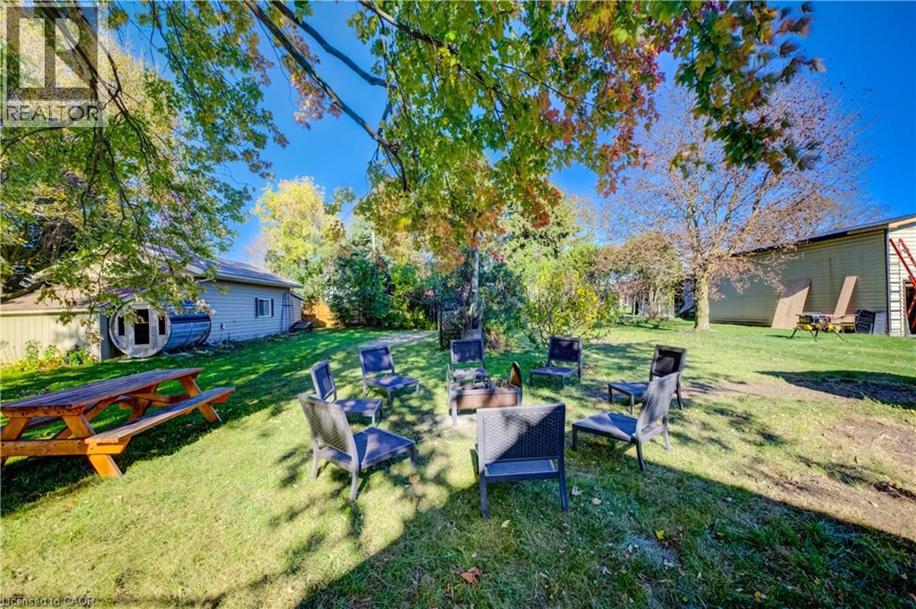 745 Binning Street W Property Photo 25