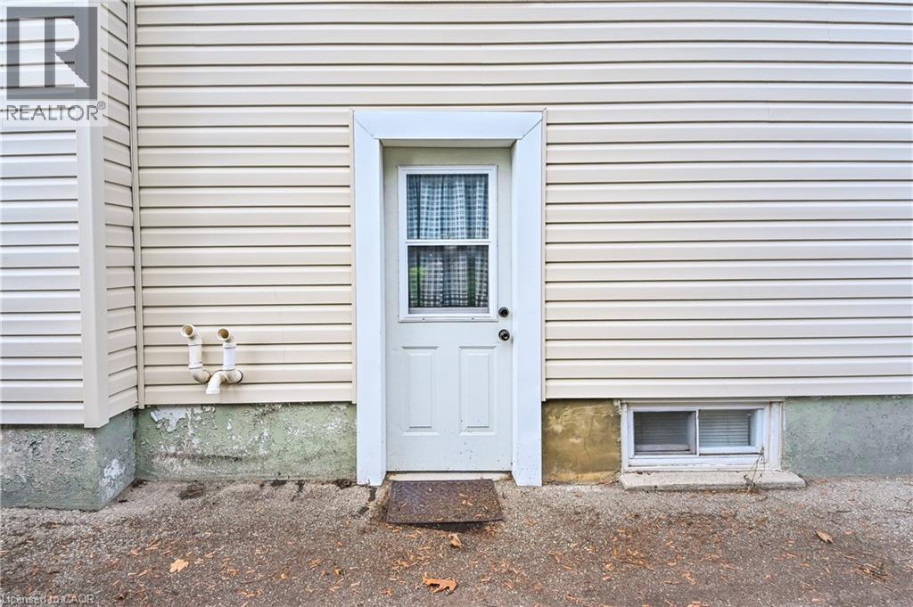 275 Main (lower) Street Property Photo 4