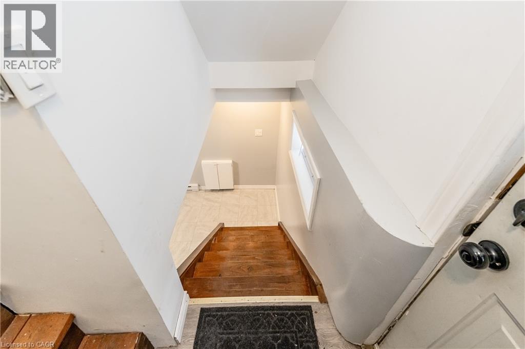 275 Main (lower) Street Property Photo 5