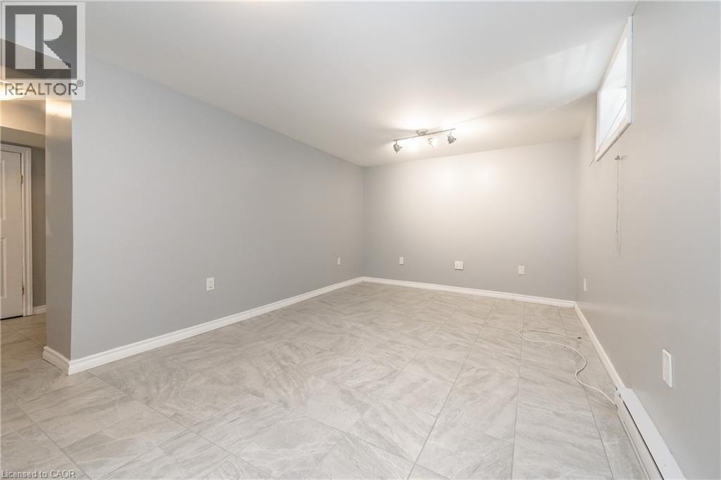 275 Main (lower) Street Property Photo 18