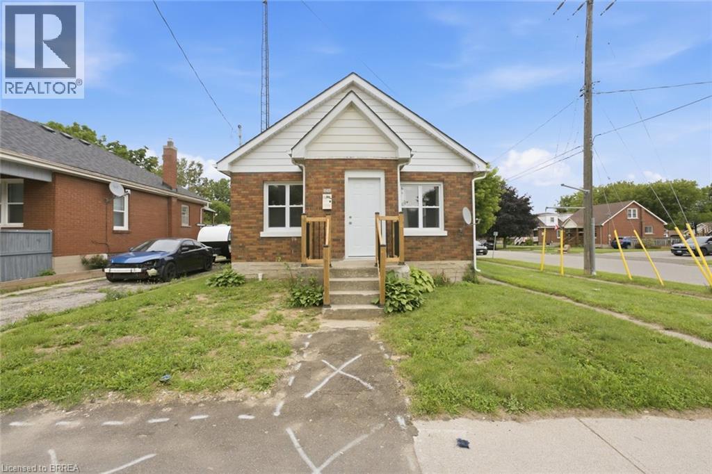 249 CLARENCE Street Property Photo 1