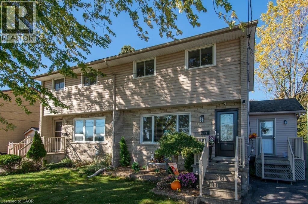 169 Schweitzer Street Property Photo 2