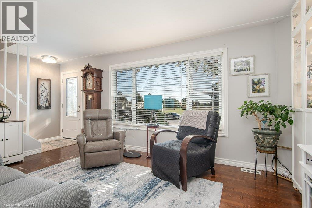 169 Schweitzer Street Property Photo 4