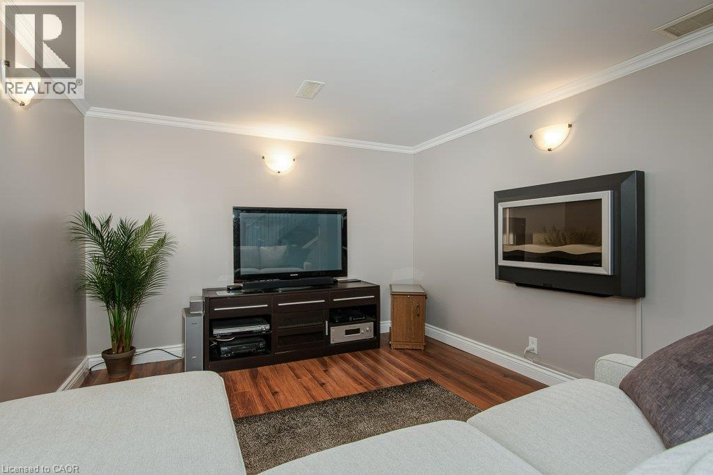 169 Schweitzer Street Property Photo 23