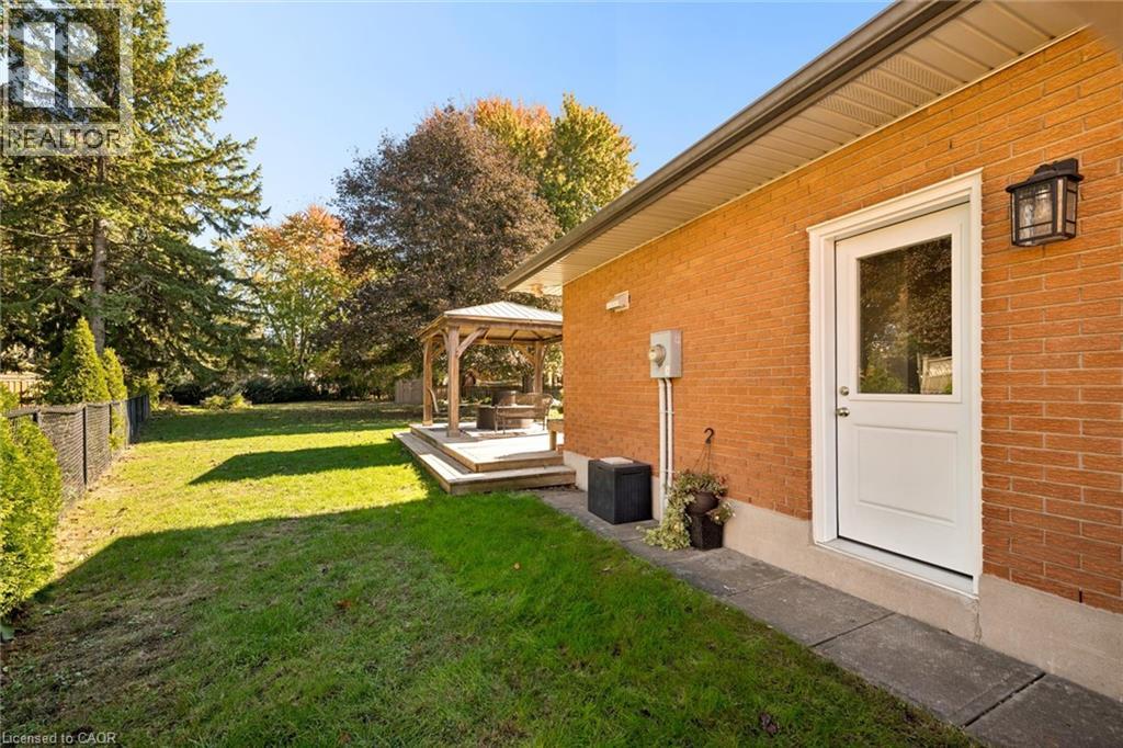 18 Evelyn Crescent Property Photo 24