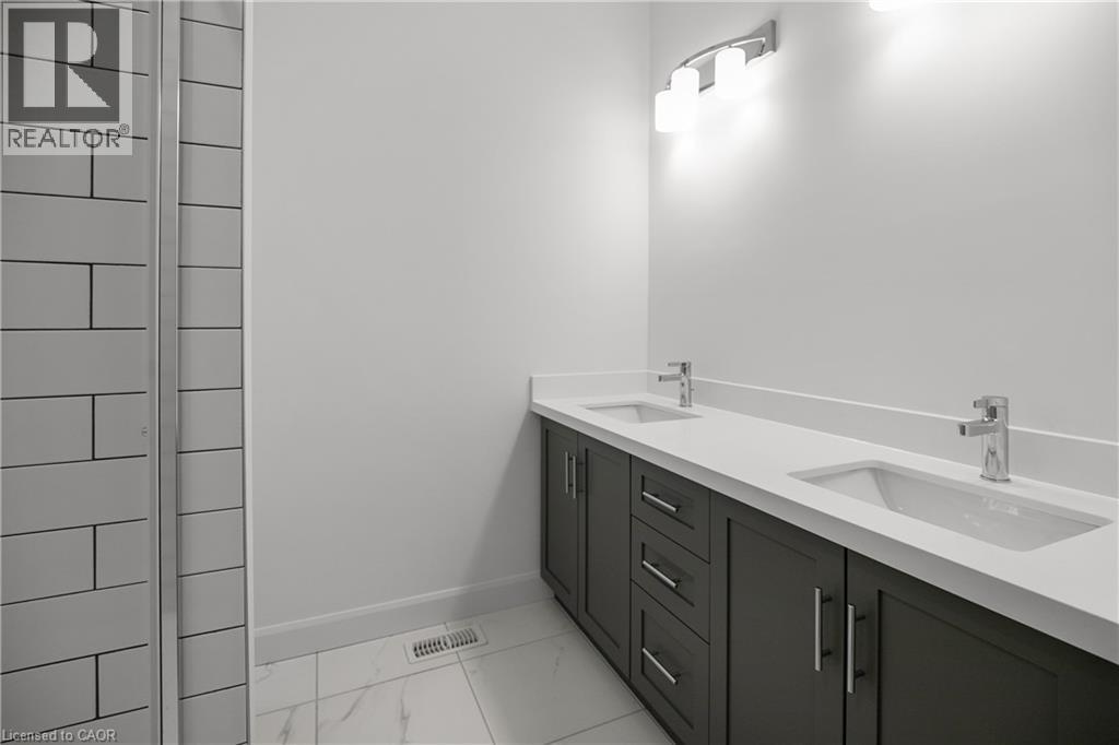 26 Beachwalk Crescent Property Photo 24