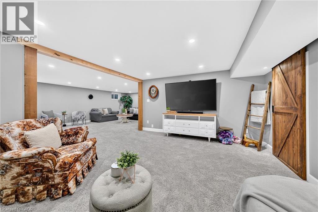 225 Maccrae Drive Property Photo 34