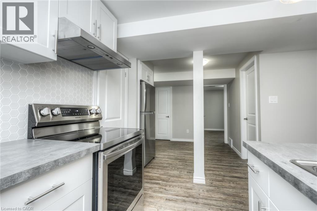 223 Highview Drive Unit# Lower Property Photo 9