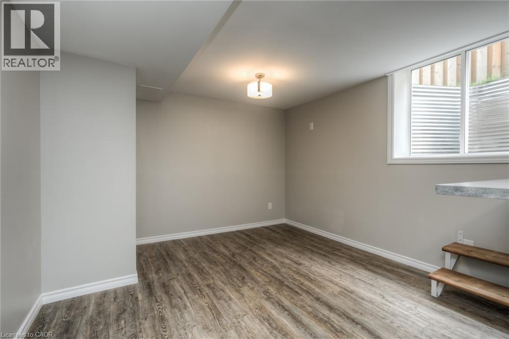 223 Highview Drive Unit# Lower Property Photo 14
