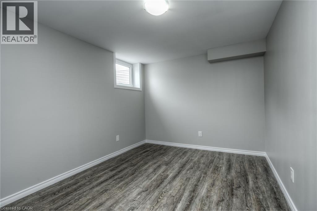 223 Highview Drive Unit# Lower Property Photo 18