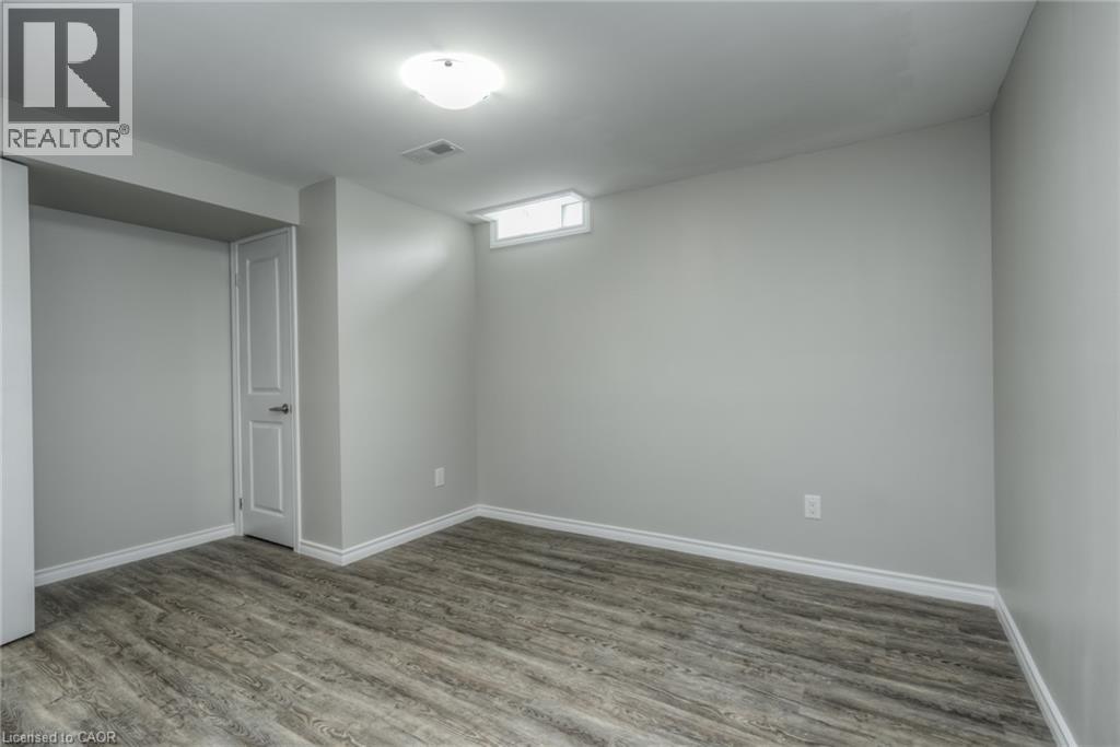 223 Highview Drive Unit# Lower Property Photo 20