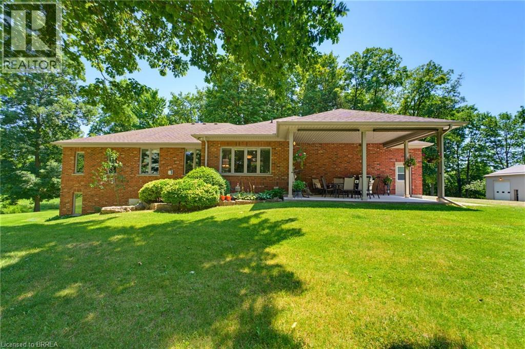 301 Governors Road E Property Photo 22