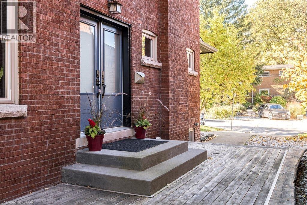 63 Chedoke Avenue Property Photo 2