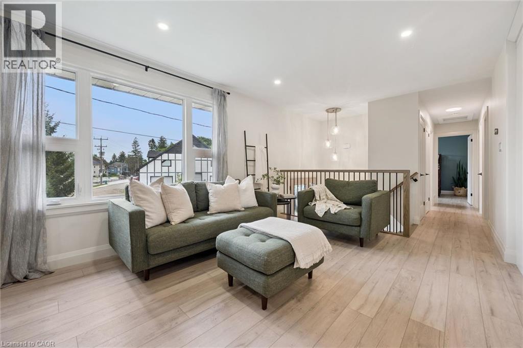 8 Christian Street Property Photo 10