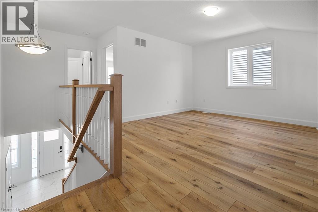 26 Beachwalk Crescent Property Photo 32