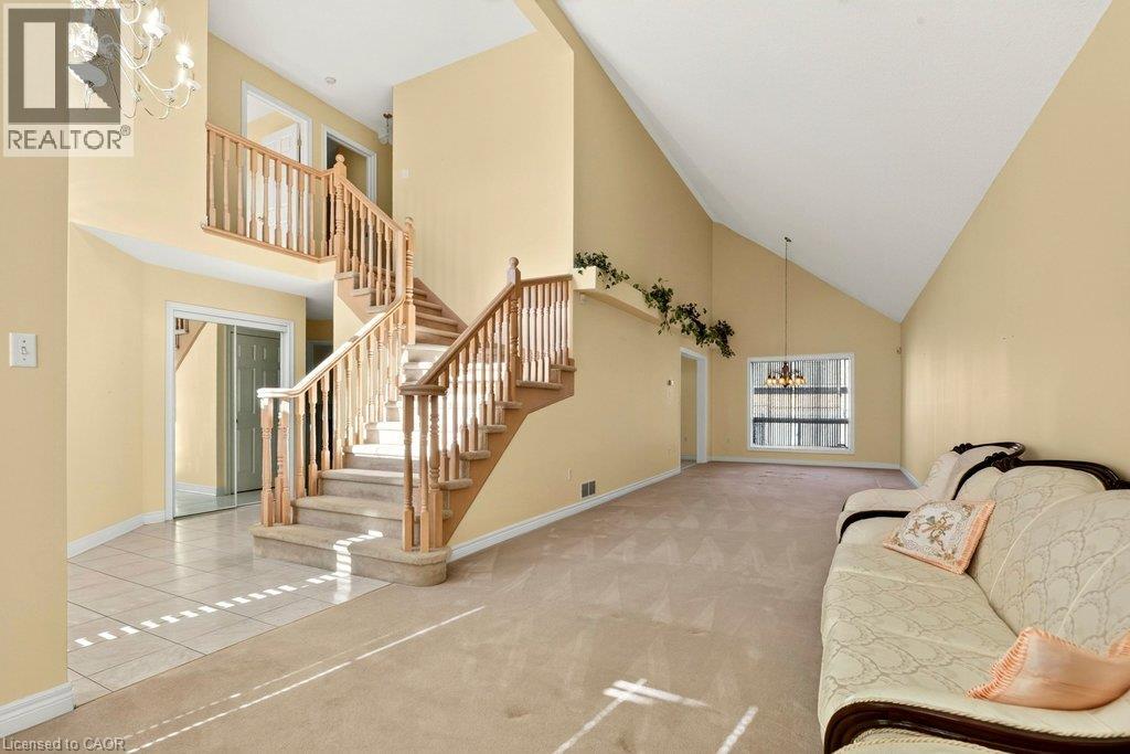 13 Chianti Crescent Property Photo 8